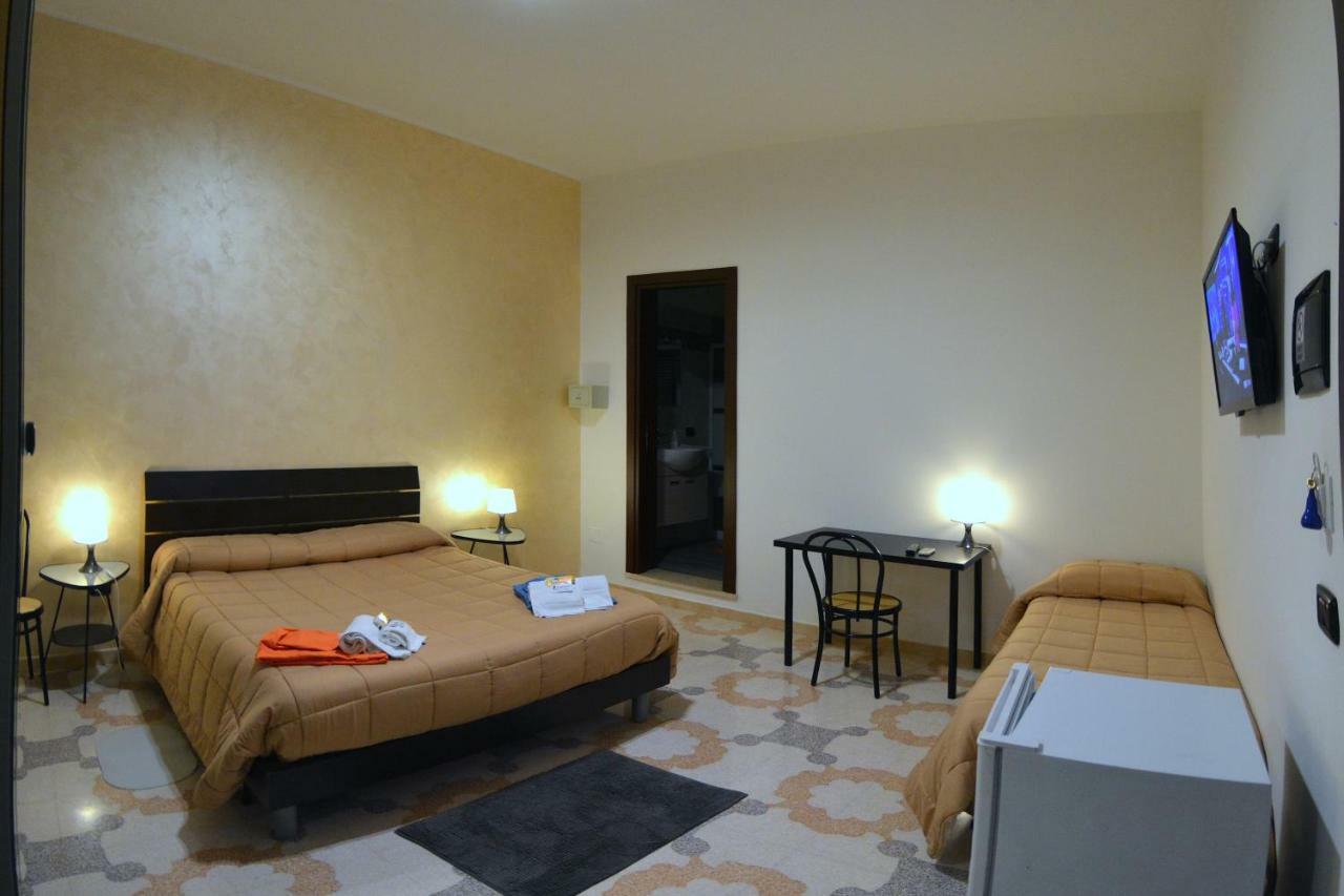 Bed & Breakfast "Mazzini" Leverano Dış mekan fotoğraf