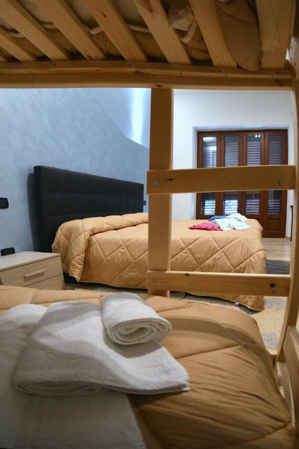 Bed & Breakfast "Mazzini" Leverano Dış mekan fotoğraf